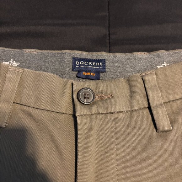 Dockers Pants 28x28 Slim Fit Workday Khaki Smart 360 Flex Dark Pebble/Brown - Picture 5 of 13